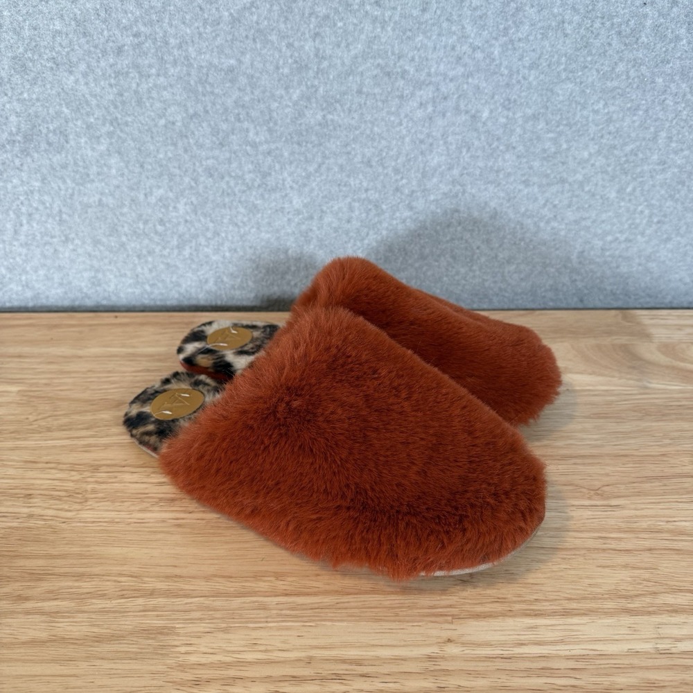 Anthropolgie slippers womens medium/large orange fuzzy soft